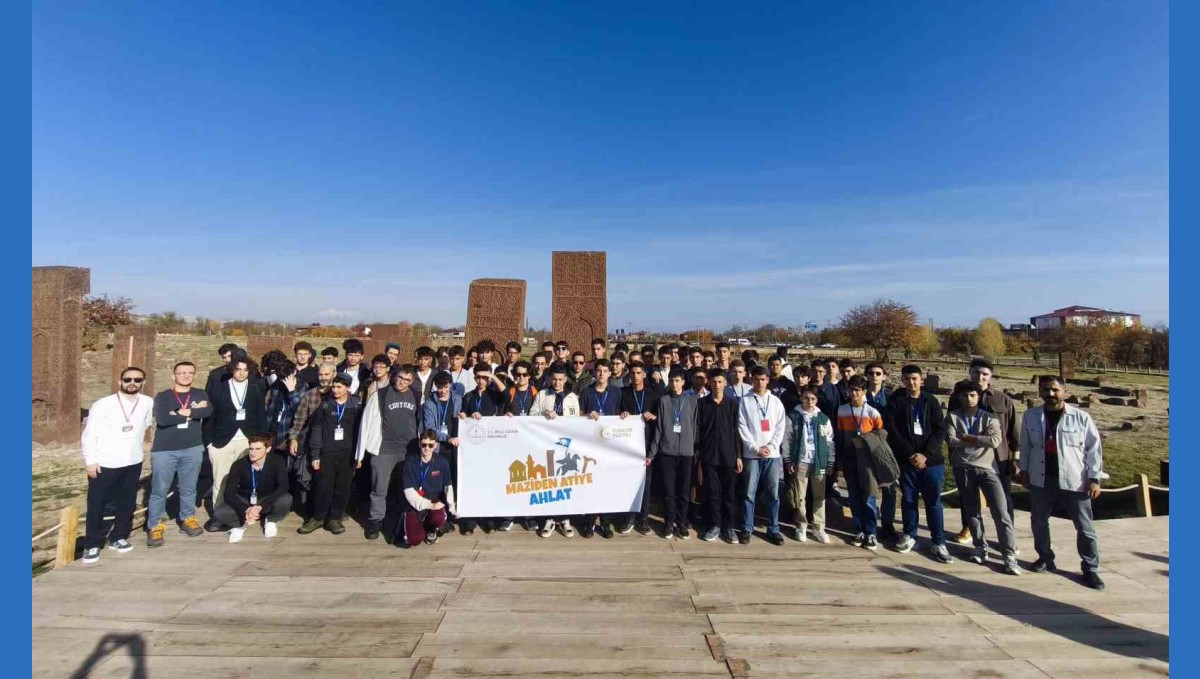 Öğrenciler "Maziden Atiye Ahlat" programıyla tarih yolculuğuna çıkıyor