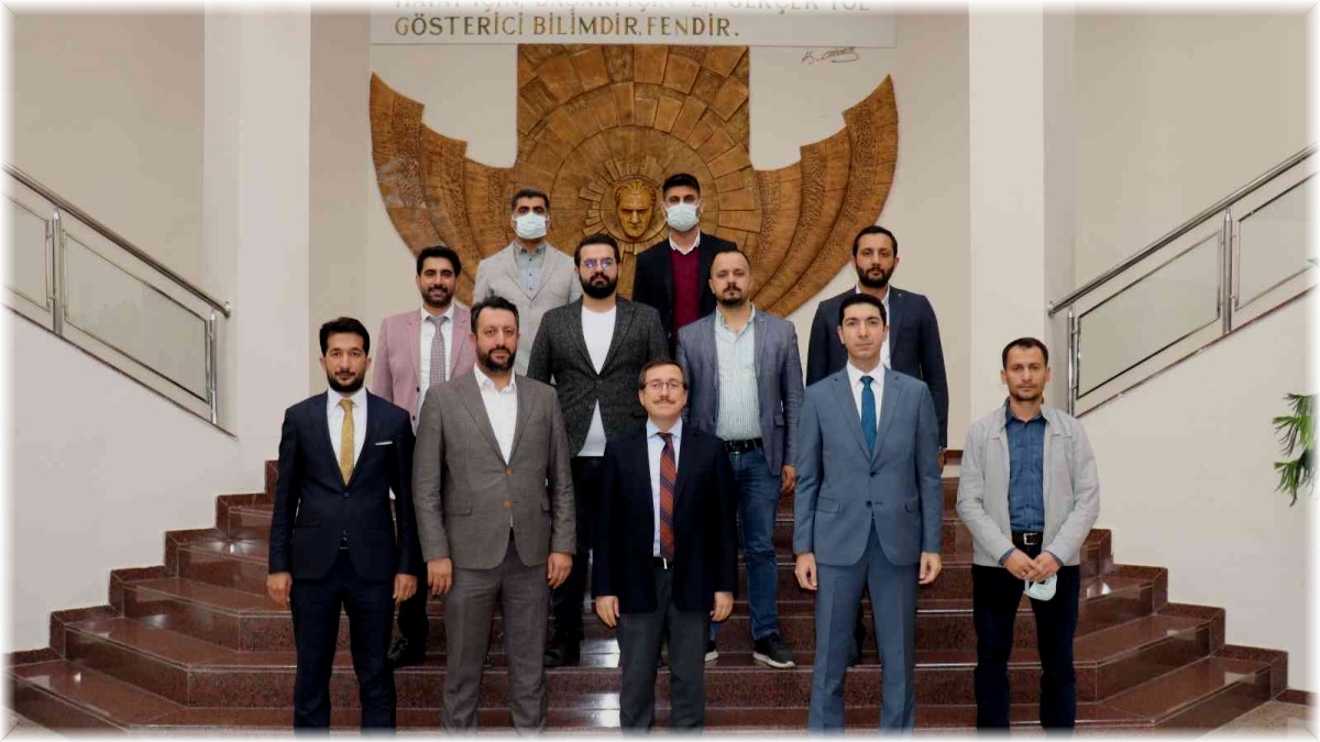 Öğrenciler okulda teorik olarak öğrendikleri bilgileri sahada uygulama imkanı buluyor