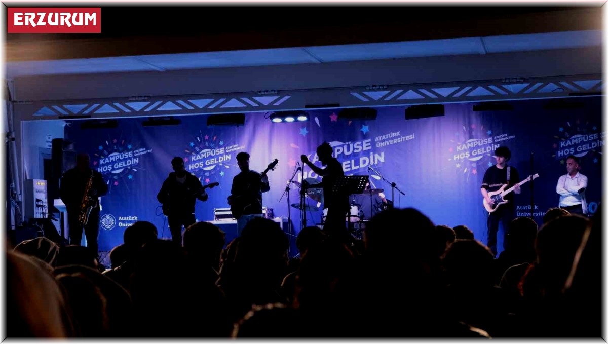 Öğrenciler, oryantasyon programıyla yeni akademik yıla "merhaba" dedi