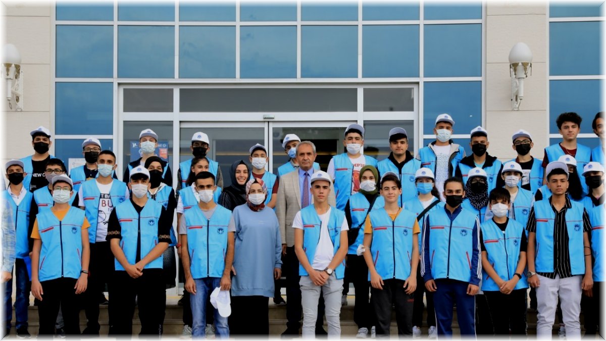 Öğrenciler TEKNOFEST' istedi Başkan Güder geri çevirmedi