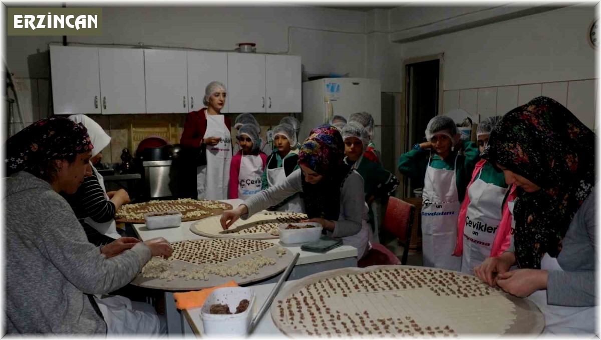 Öğrenciler unlu mamul üretim tesisini gezdi