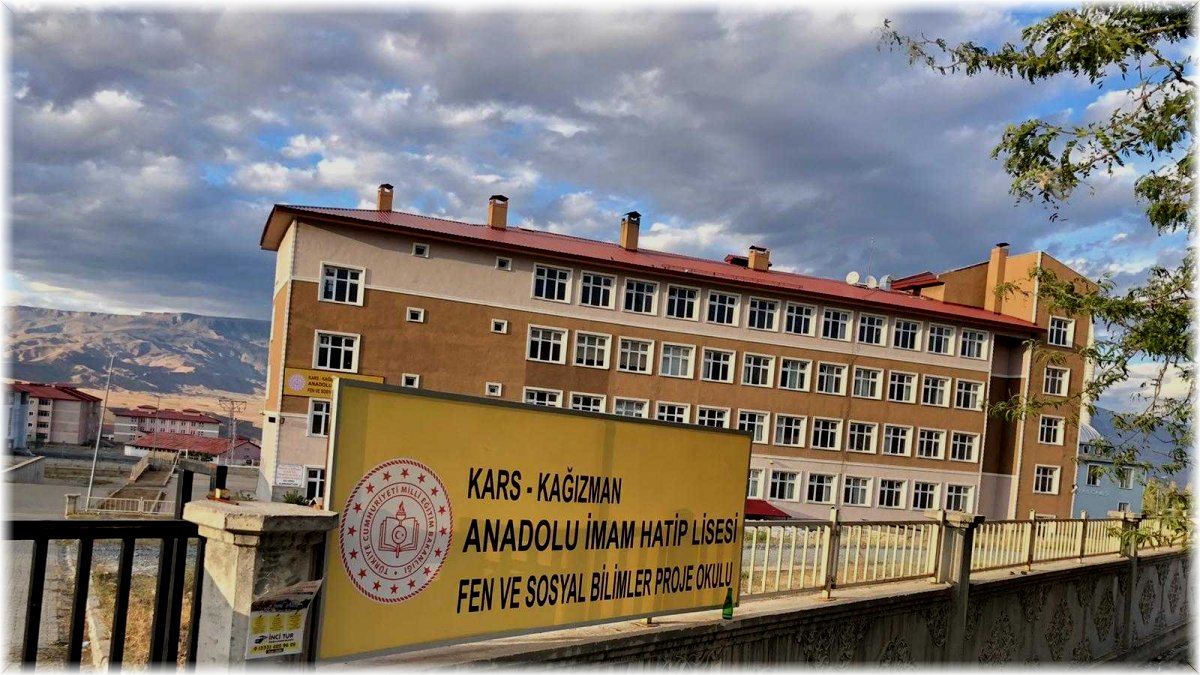 Öğrenciler ve öğretmenler pozitif çıktı, okul kapatıldı