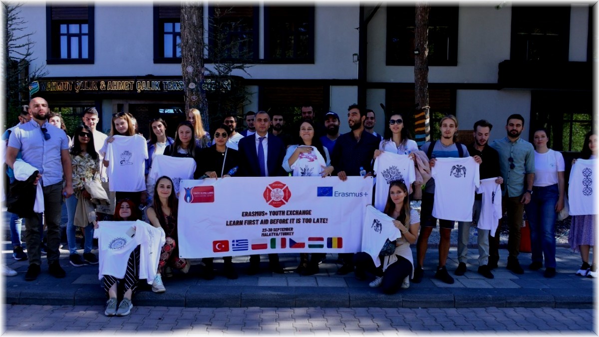 Öğrenciler Yeşilyurt'taki yatırımlara hayran kaldı