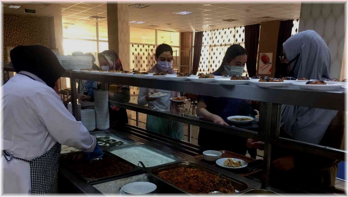 Öğrencilere yemek bursu