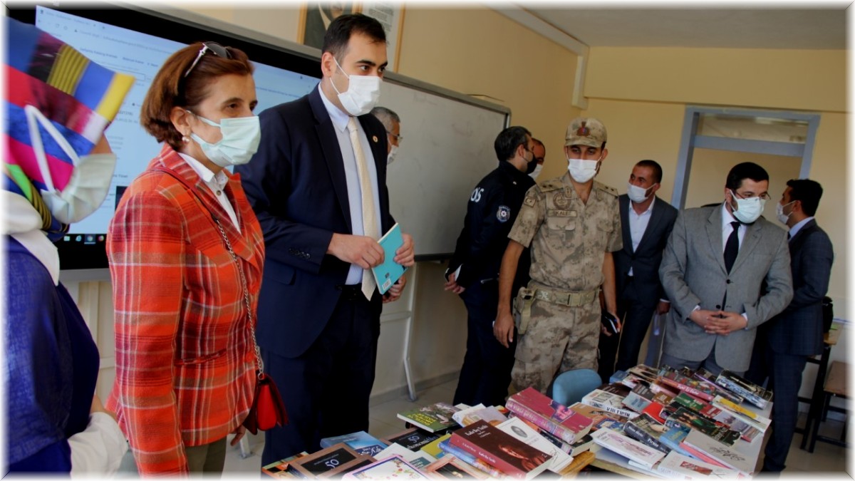 Öğrencilerin kitap talebi karşılandı