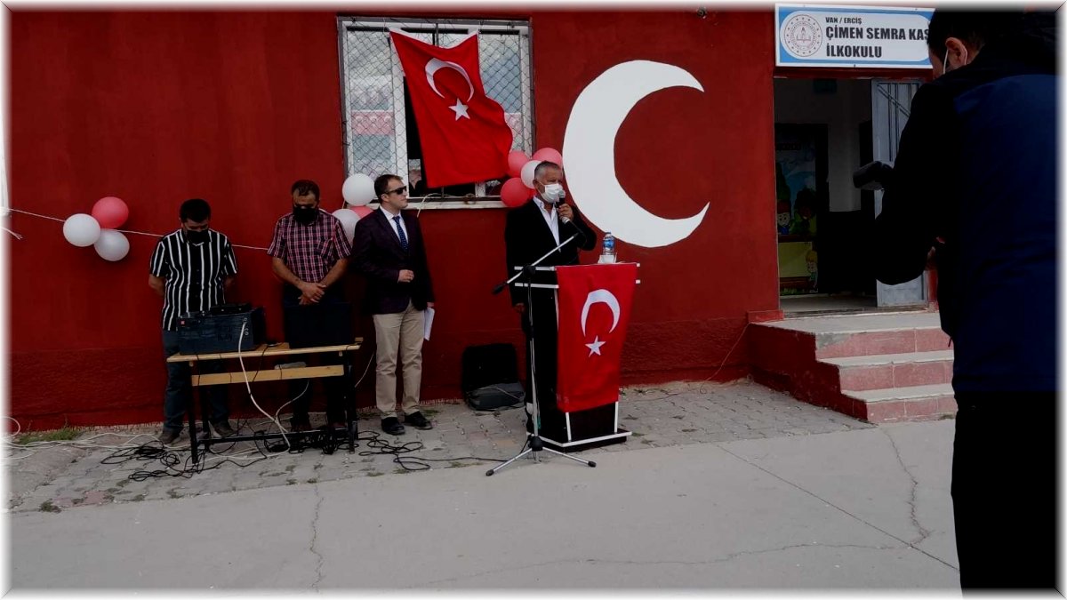 Öğretmenin kalp krizi geçirdiği okula ismi verildi