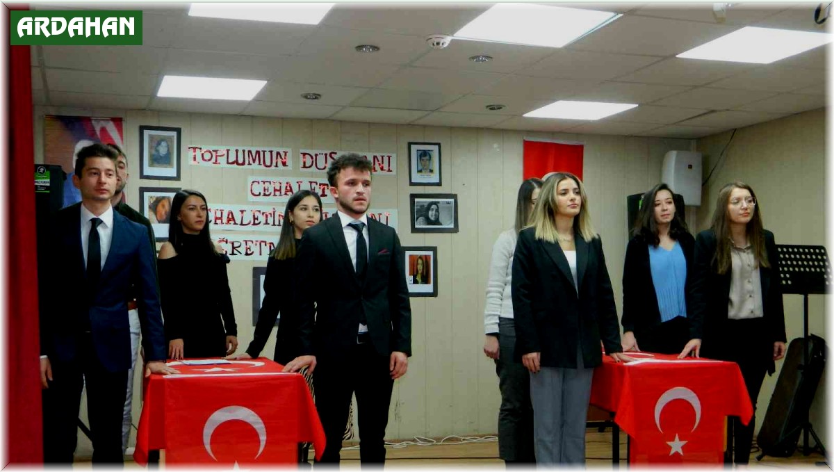 Öğretmenler gününde 10 öğretmen yemin etti