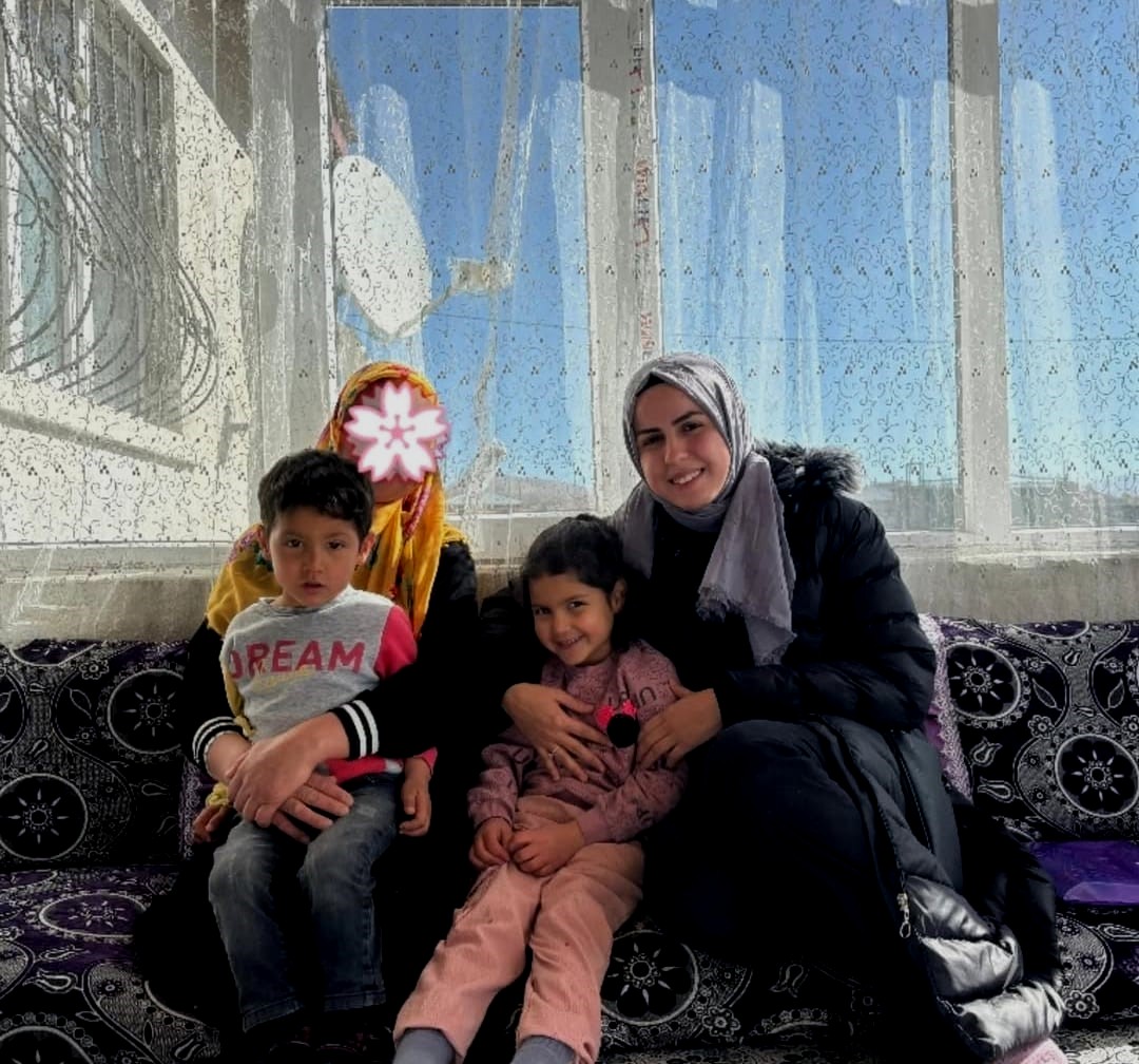 Öğretmenlerinden öğrencilerine ev ziyareti