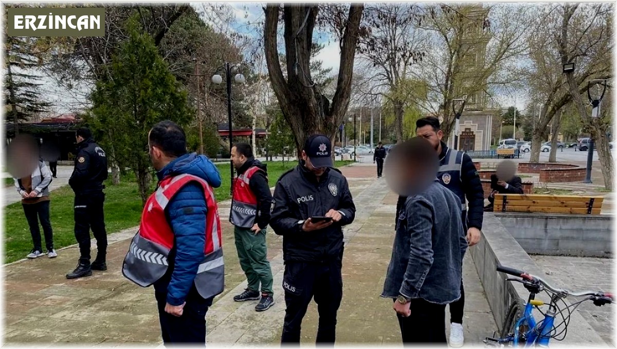 Okul önlerinde polis denetimi