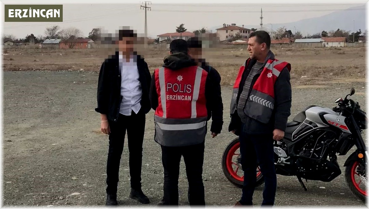 Okul önlerinde polis denetimi