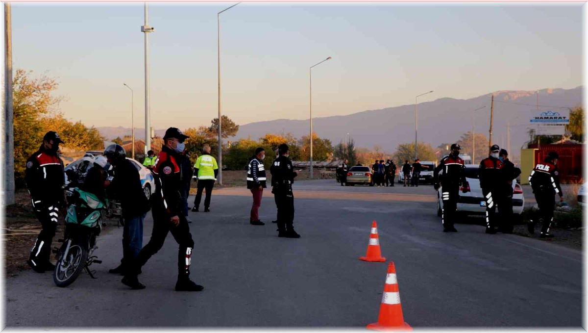 Okullar çevresinde Huzurlu Sokaklar Uygulaması gerçekleştirildi