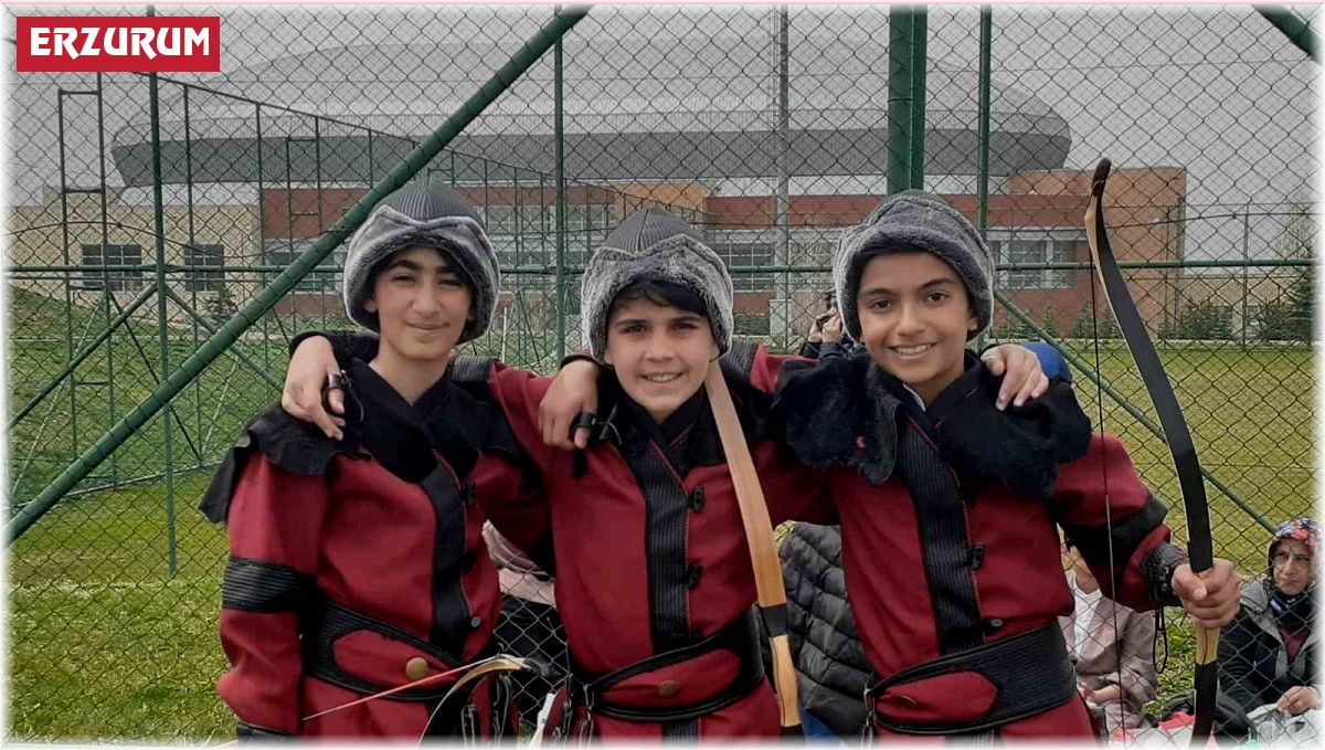 Okullar geleneksel Türk okçuluğunda yarıştı