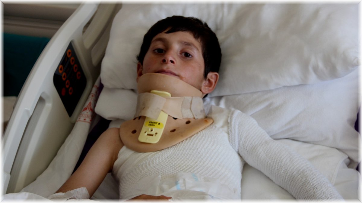 Öldü sanılan çocuğu çobanlar toprağa gömerek kurtardı