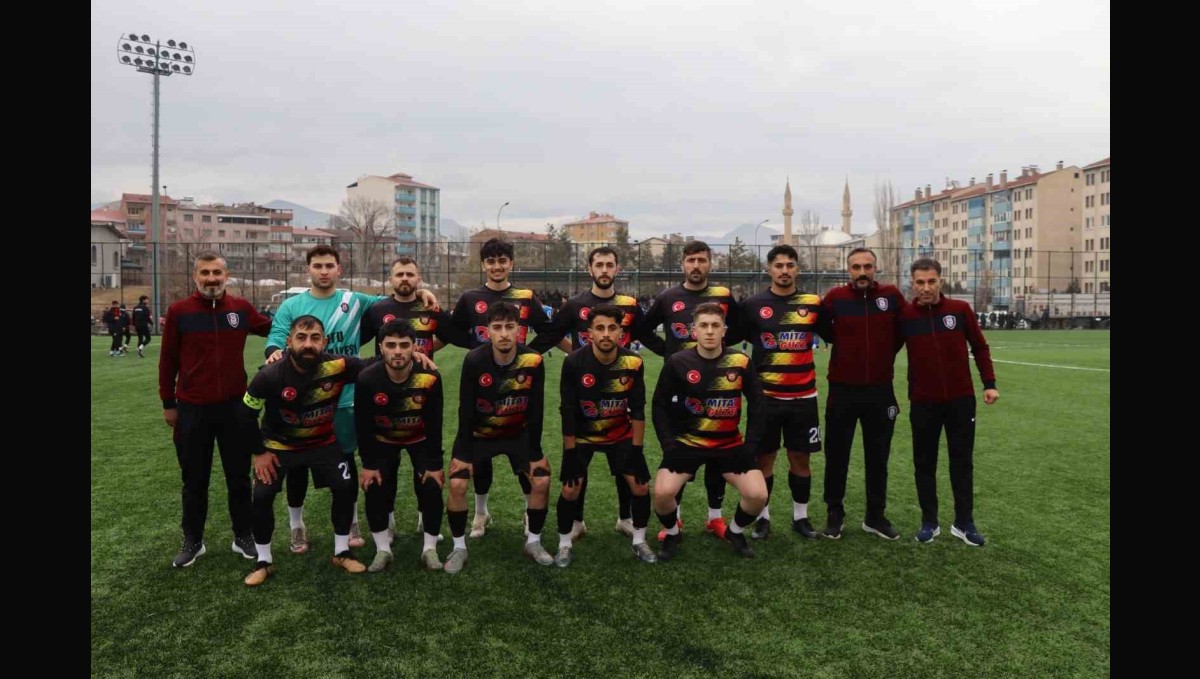Oltu 25 Mart Belediye Spor'dan farklı galibiyet: 6-1