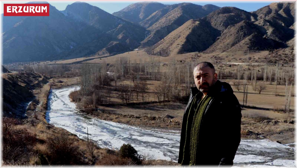 Oltu Çayı buz tuttu