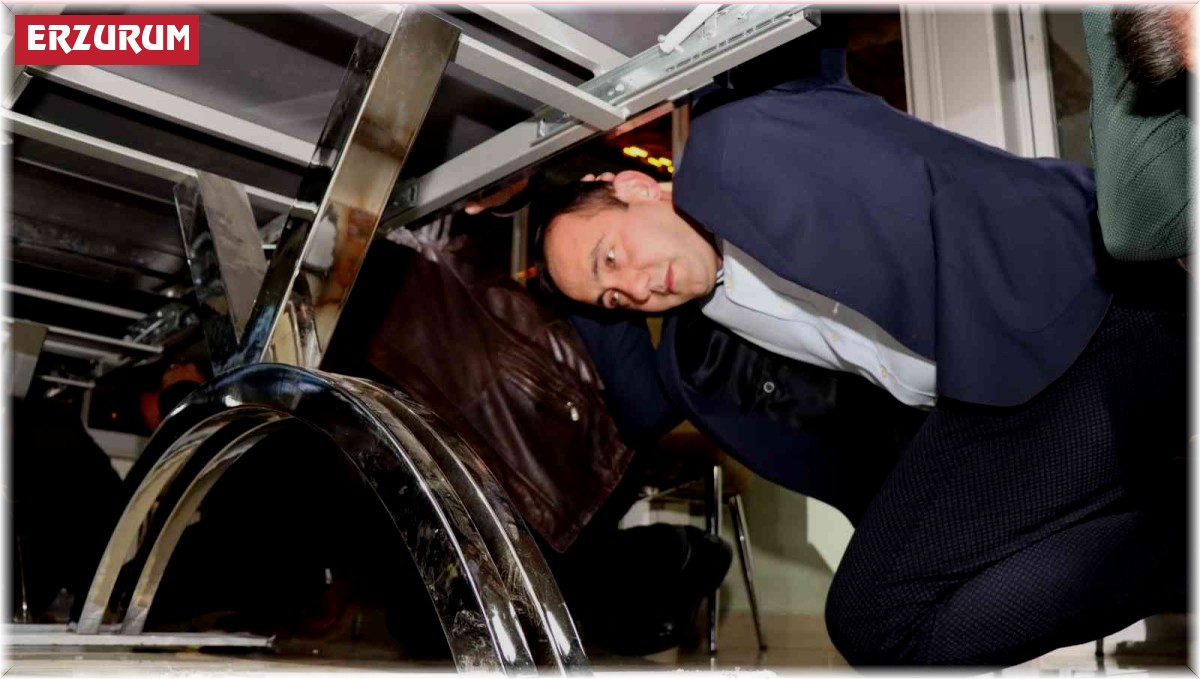 Oltu'da deprem tatbikatı gerçeğini aratmadı