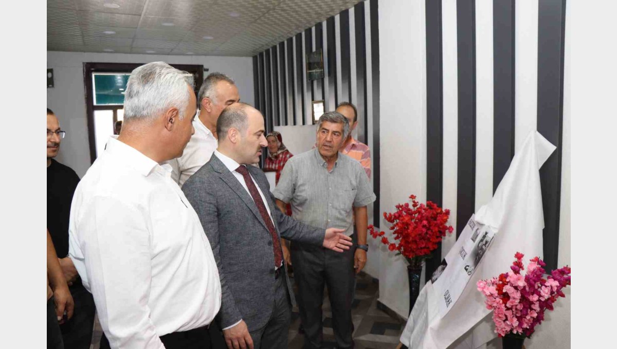 Oltu'da "Gazze'de Çocuk Olmak" resimlerle anlatıldı