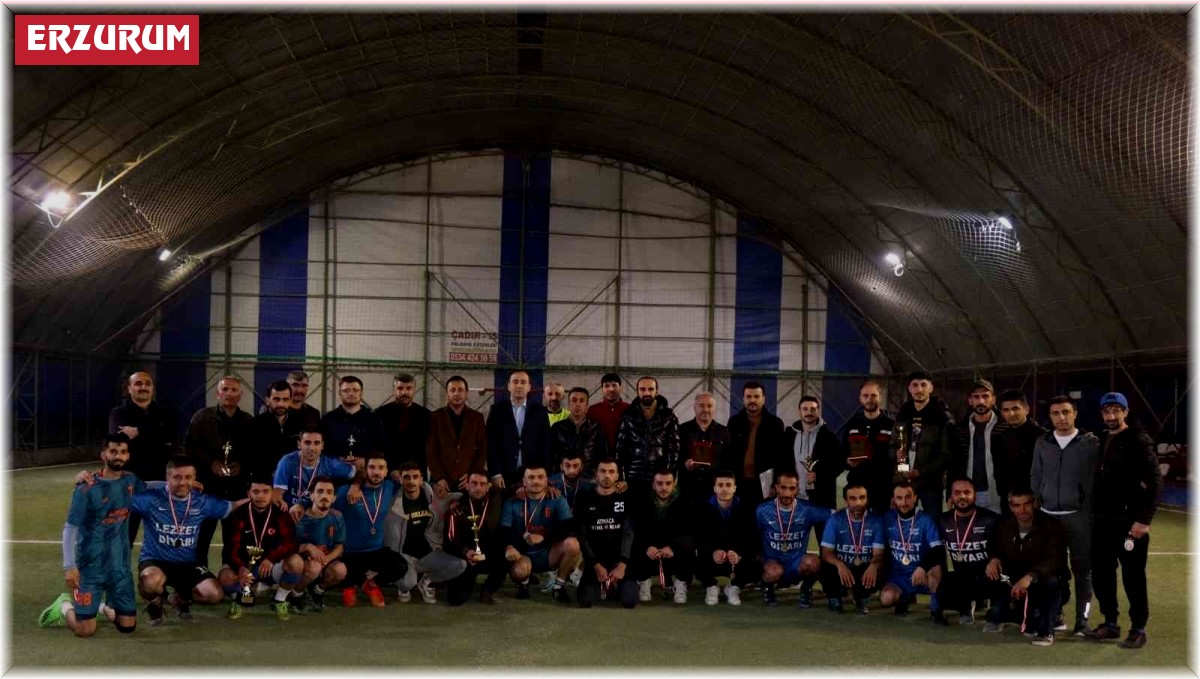 Oltu'da Halısaha futbol şöleni