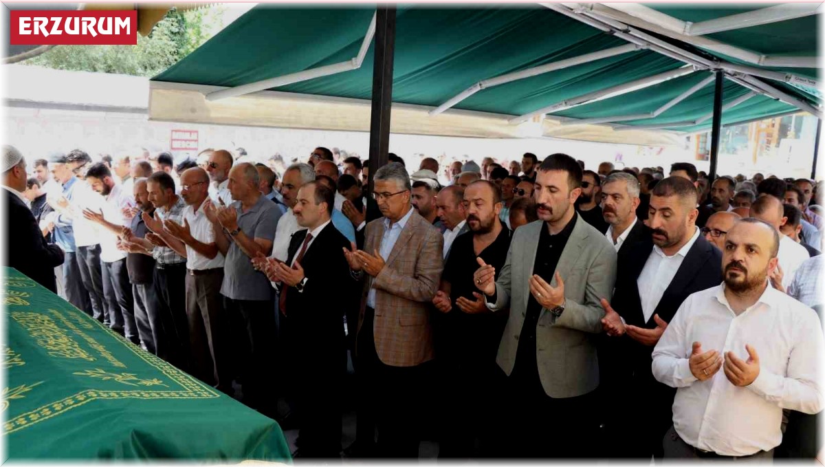 Oltu'da Kenan Öğretmen ebediyete uğurlandı