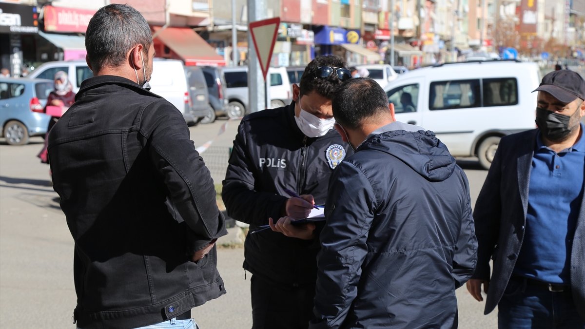 Oltu'da Kovid-19 tedbirleri kapsamında denetim yapıldı