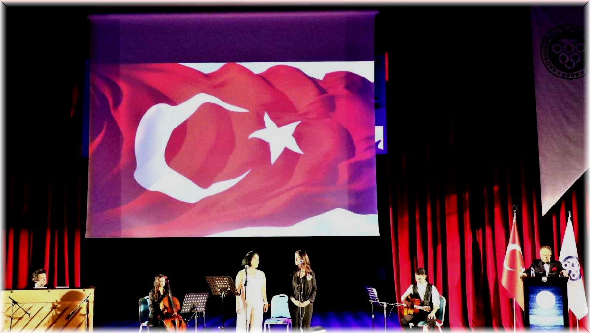 Opera sanatçısı Kazan'dan Cumhuriyet Konseri