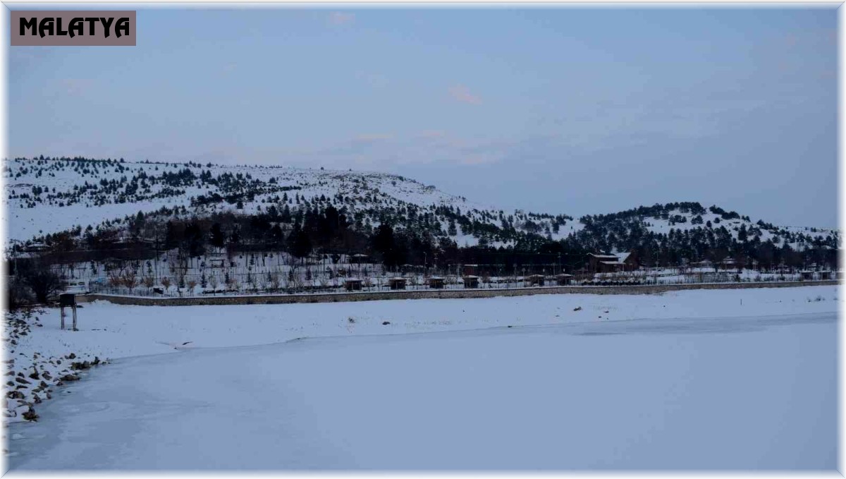 Orduzu göleti buz tuttu