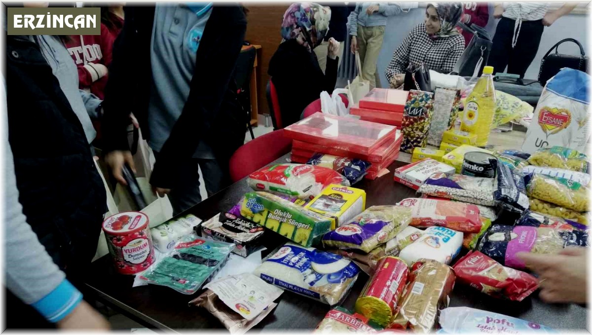 Ortaokul öğrencilerinden ramazan yardımı