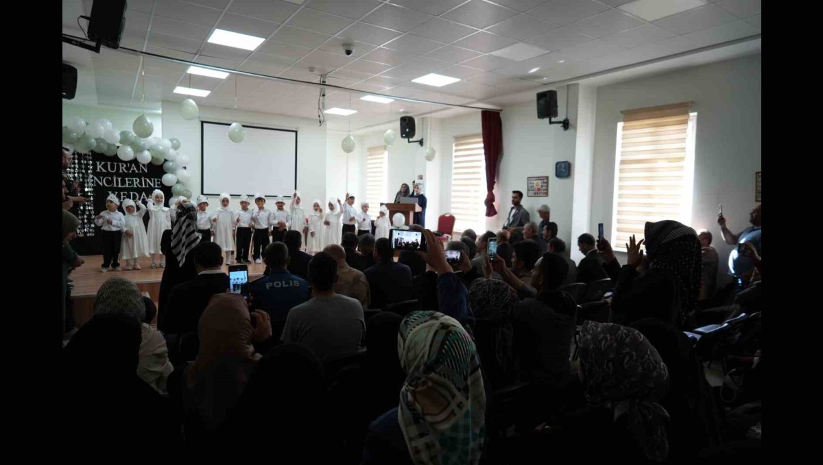 Otlukbeli'de "Kuran İncilerine Veda" programı düzenlendi