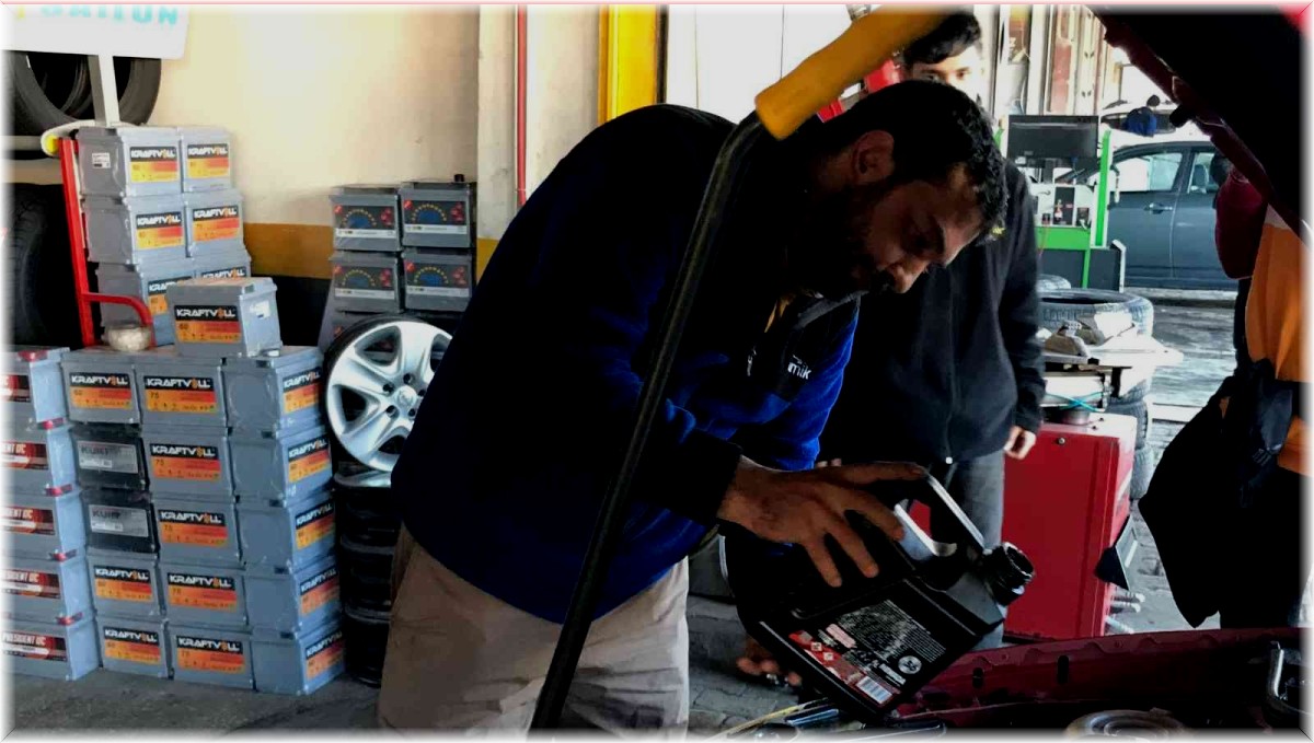 Oto tamir ustalarından araç sahiplerine uyarı: 150 liradan kaçayım derken 15 bin liradan olmayın