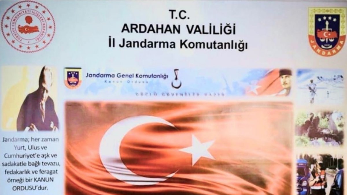 Otobüsteki yolcunun valizinden 2 şişe etil alkol çıktı