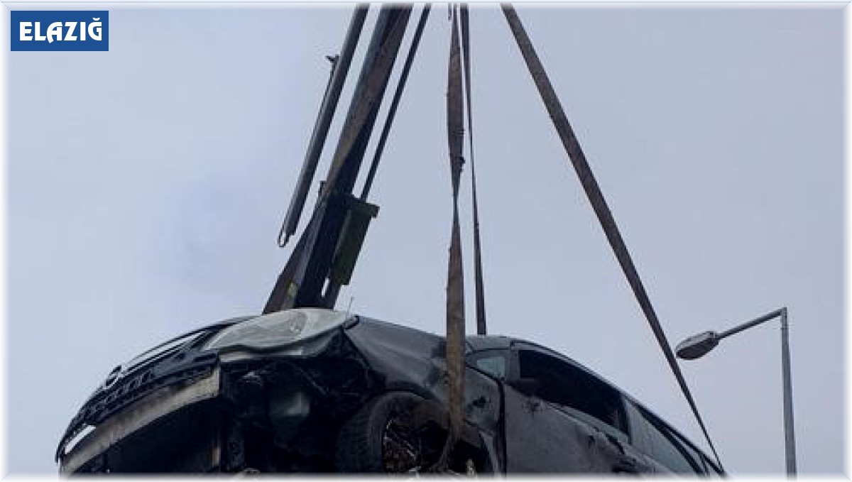 Otomobil bahçeye uçtu: 1 yaralı