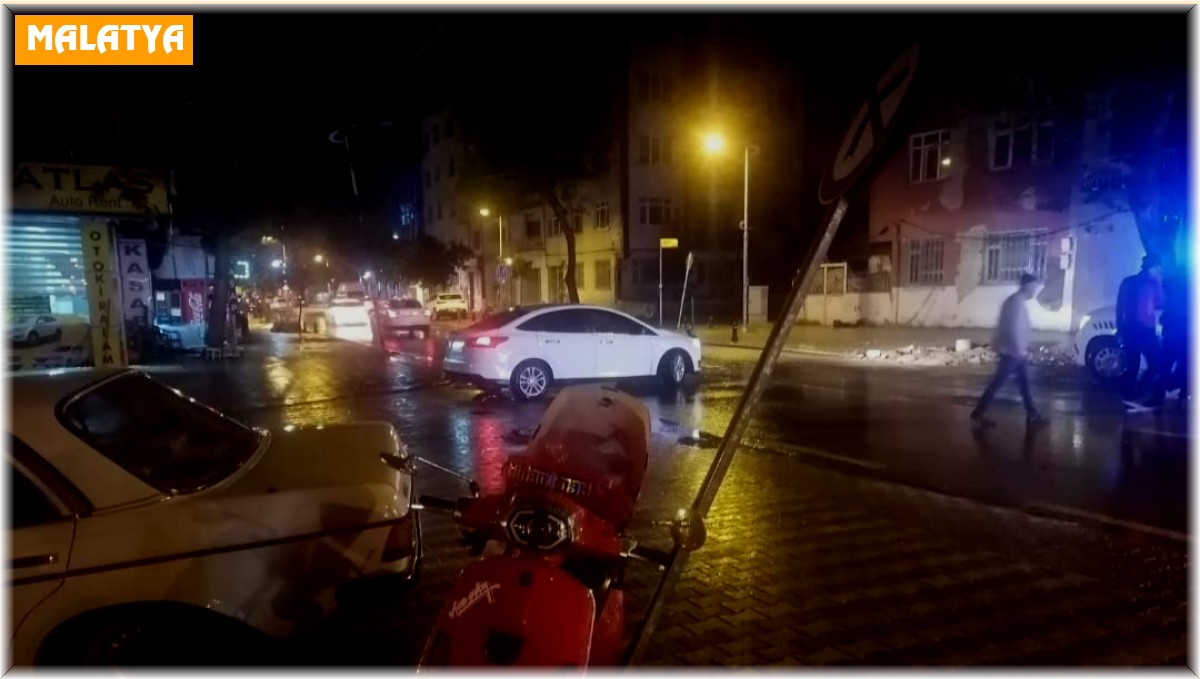 Otomobil ile motosiklet çarpıştı: 1 yaralı