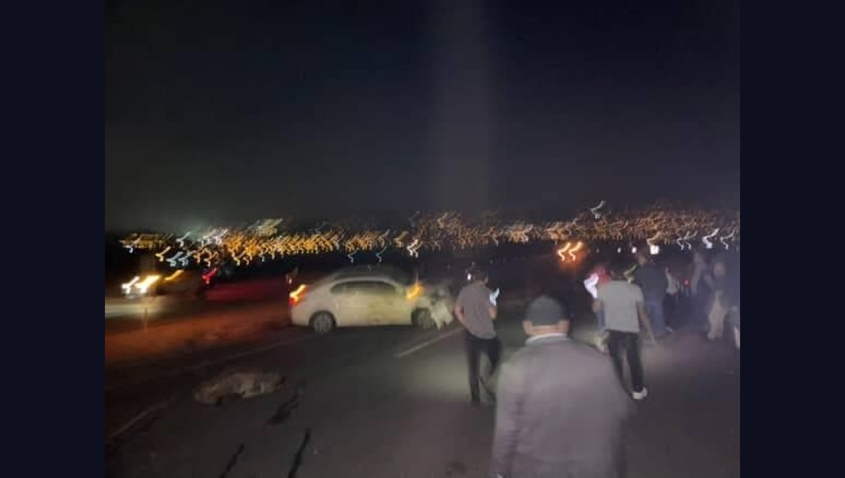 Otomobil koyun sürüsüne daldı: 15 koyun telef oldu