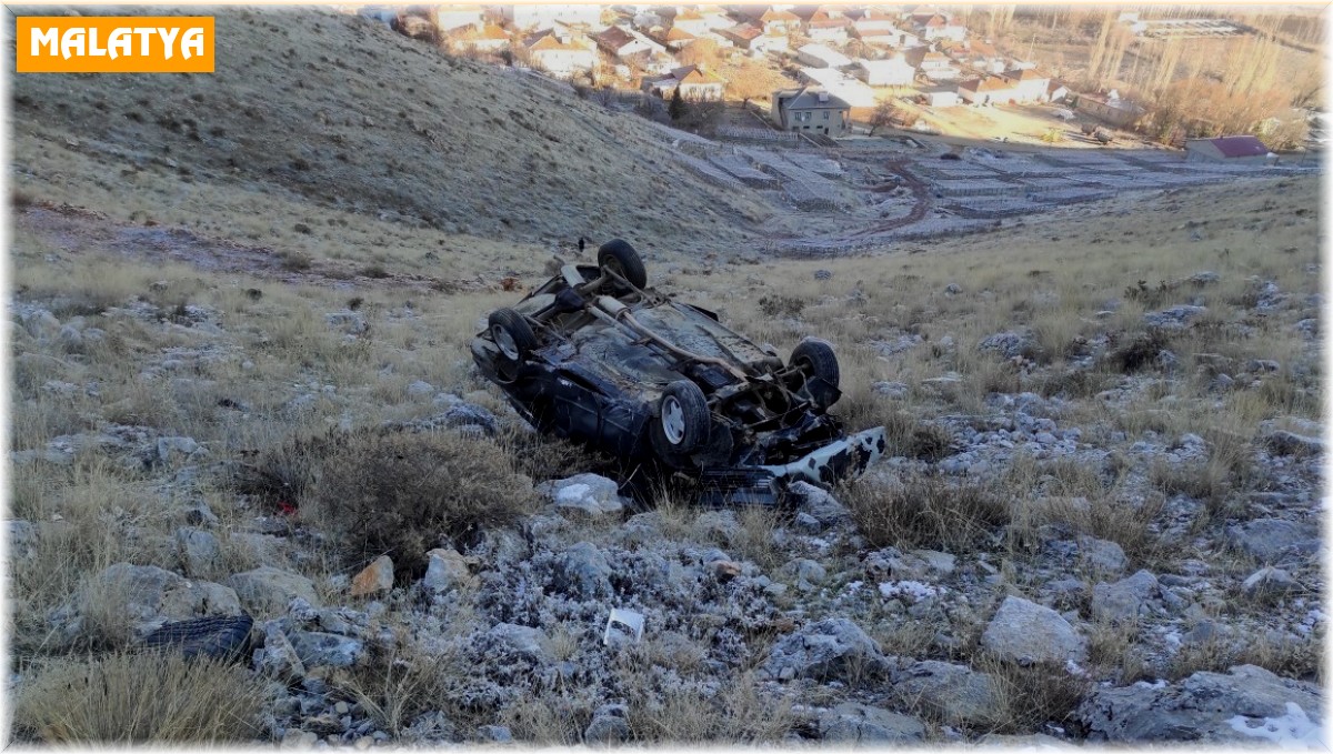 Otomobil şarampole yuvarlandı: 3 yaralı