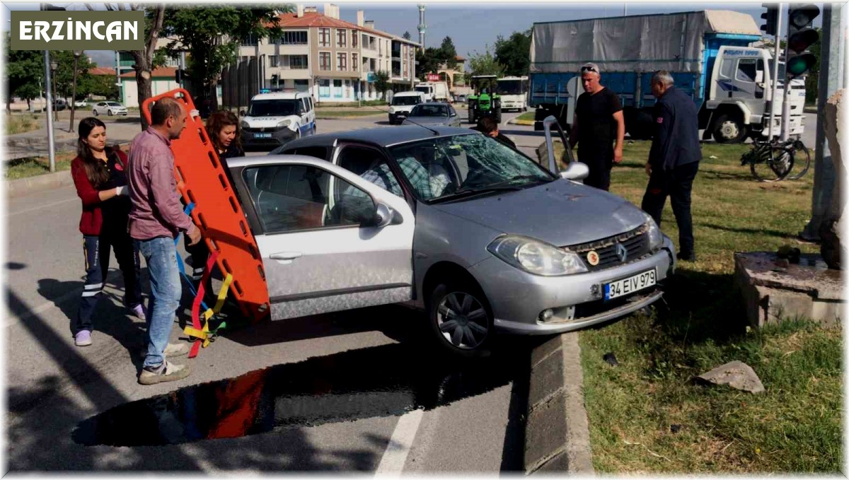 Otomobilin çarptığı bisiklet sürücüsü hayatını kaybetti