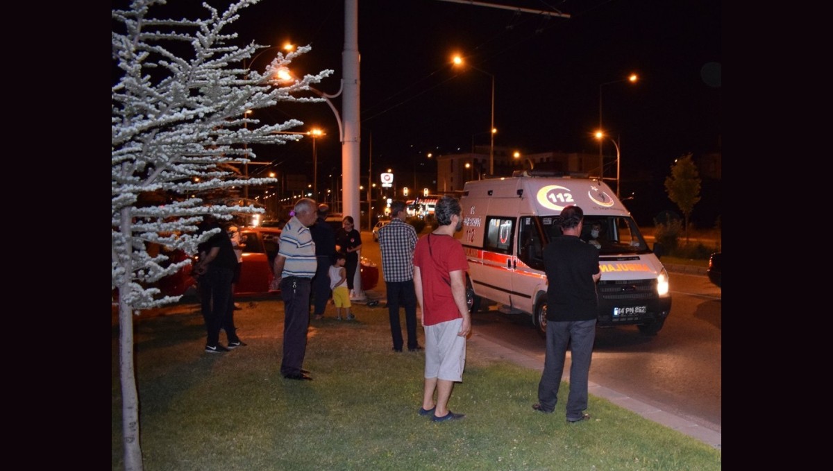 Otomobilin çarptığı çocuk hayatını kaybetti