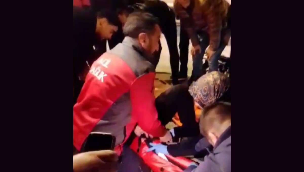 Otomobille çarpışan motosikletin sürücüsü yaralandı