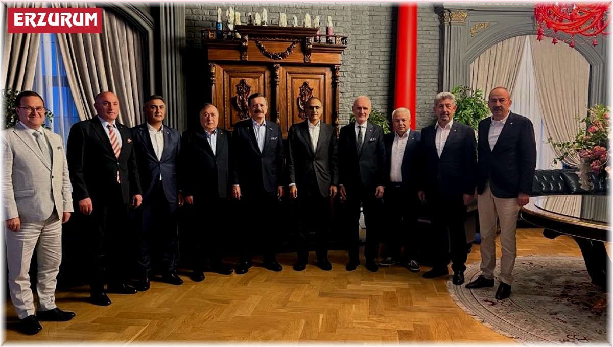 Özakalın, TOBB Başkanı Hisarcıklıoğlu ile Bakü'de