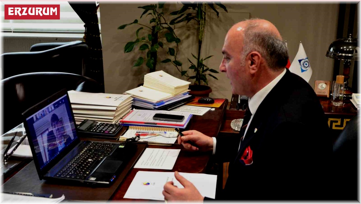 Özakalın, Türkiye Orman Ürünleri Meclisi'nde konuştu