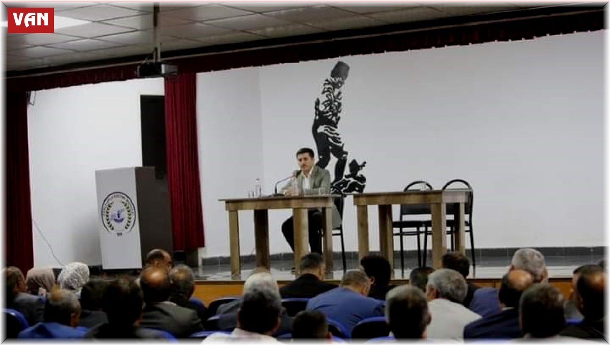 Özalp'te 'Muhtarlar Toplantısı' yapıldı