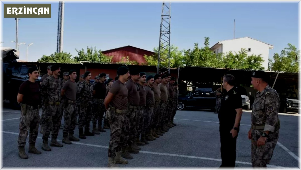 Özel harekât polisleri Erzincan'dan Suriye'ye uğurlandı