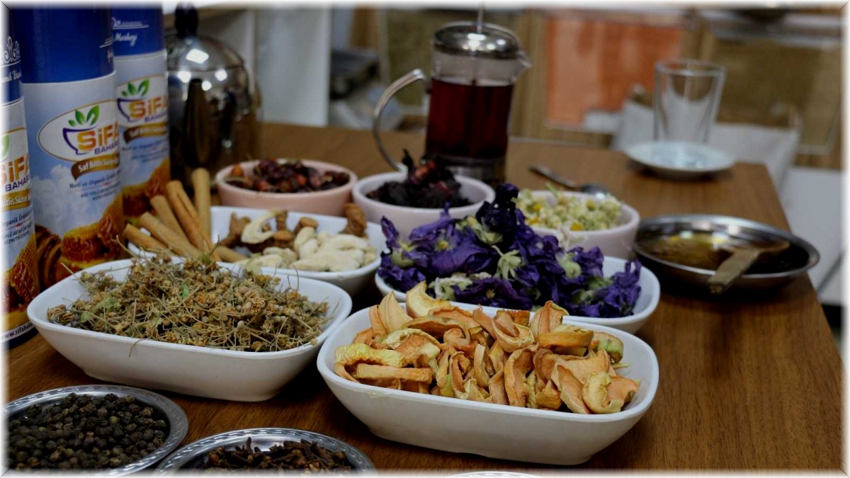 (Özel) Havaların soğumasıyla kış çayına talep arttı