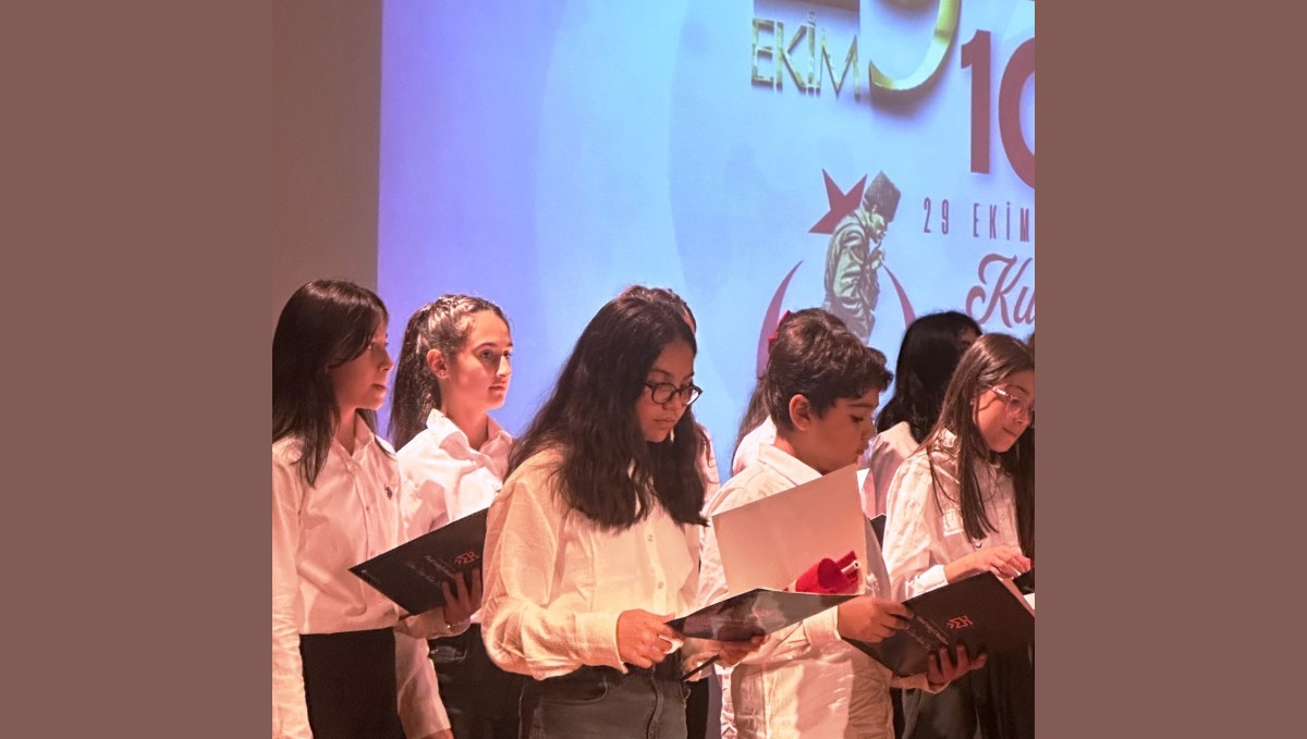 Özel Vakıf Okulları'ndan Cumhuriyet coşkusu