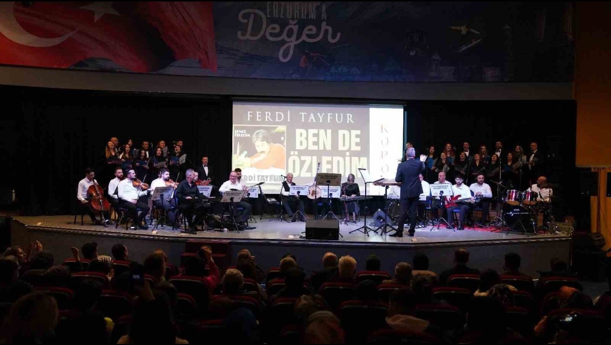 Palandöken Belediyesi Türk Musikisi Topluluğu'ndan kaset şarkıları konseri