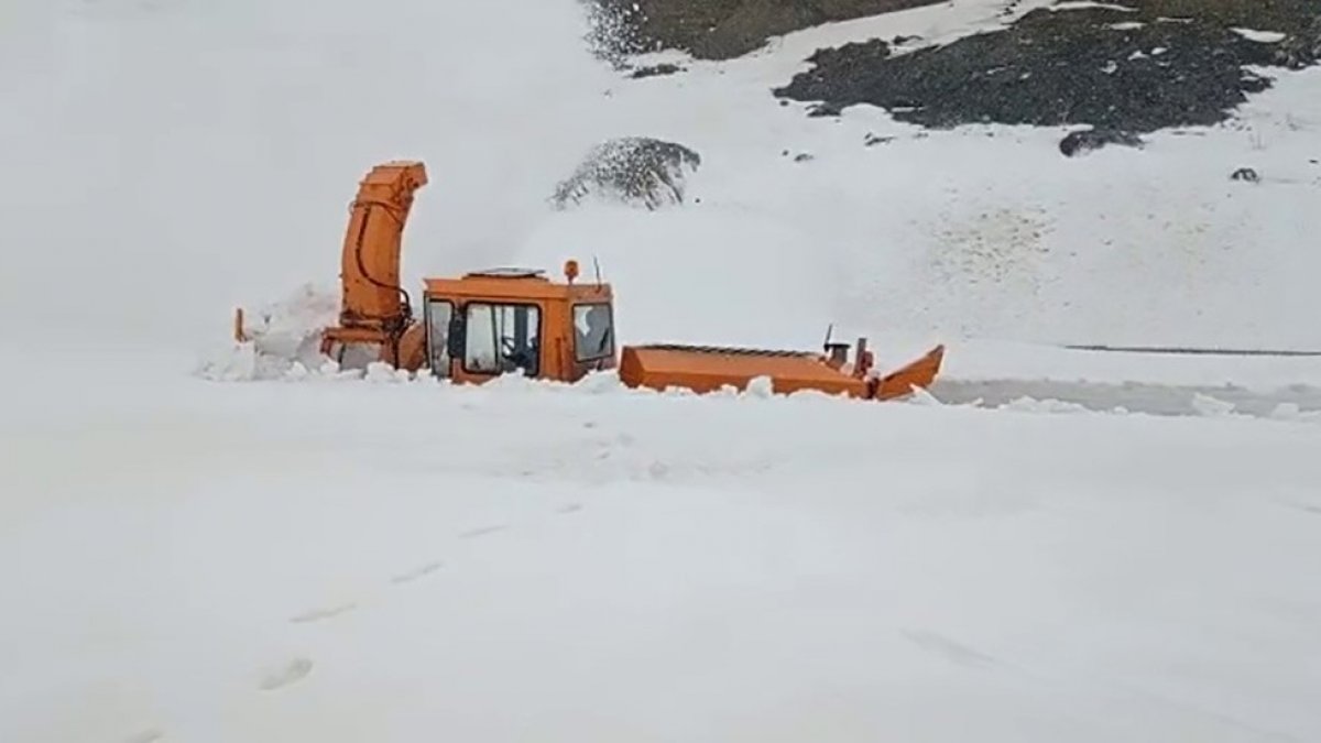 Palandöken geçidi ulaşıma açılıyor