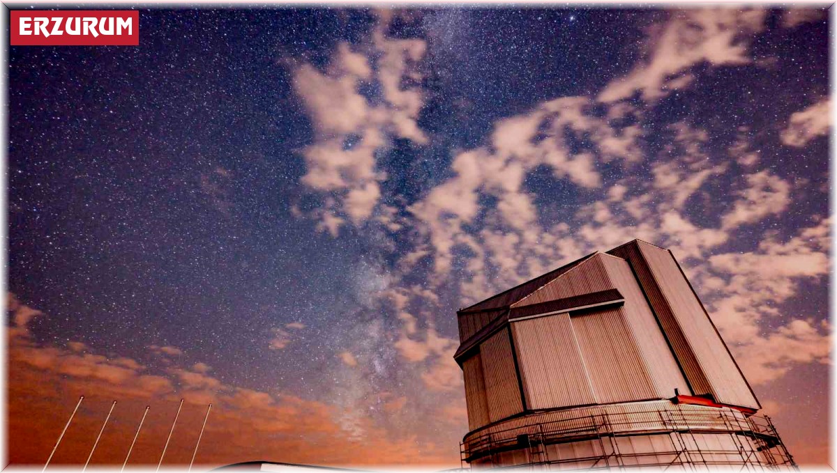 Palandöken'in zirvesinde meteor geçidi