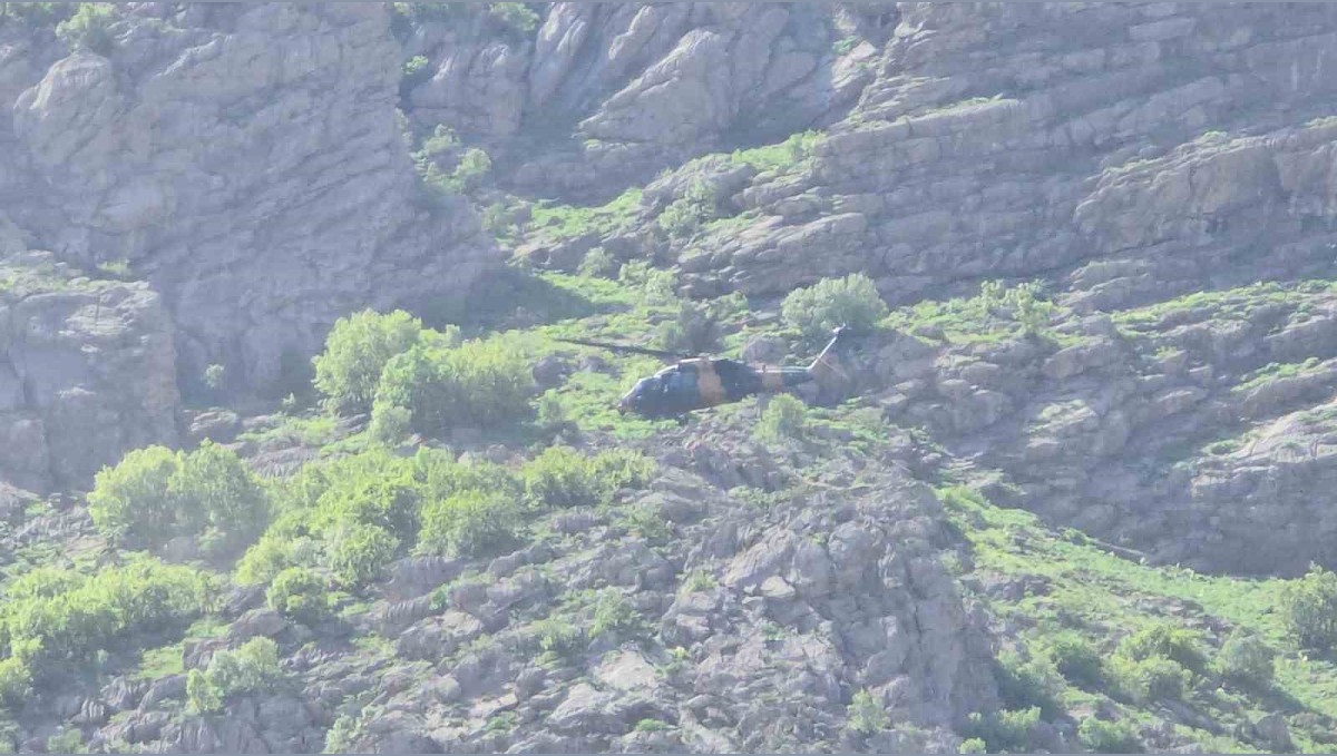 Pancar toplarken ayağını kıran yaşlı adam helikopterle kurtarıldı