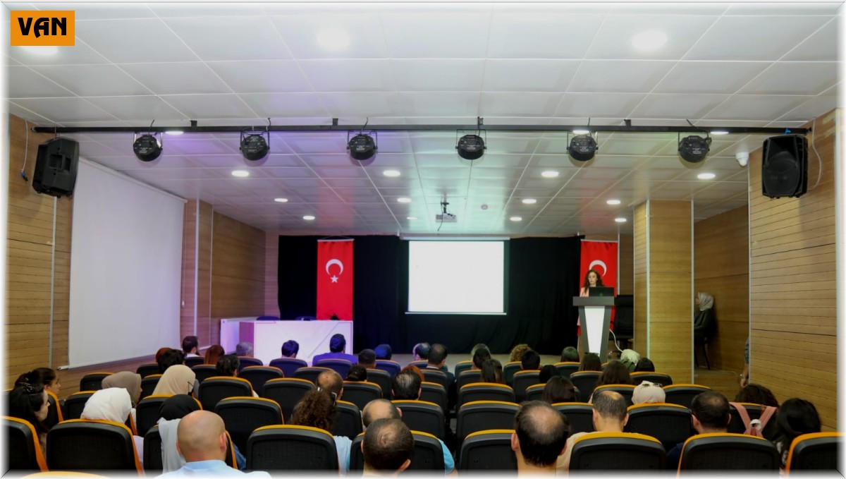 Pandemiden sonra Başkale'de ilk bilimsel toplantı gerçekleşti