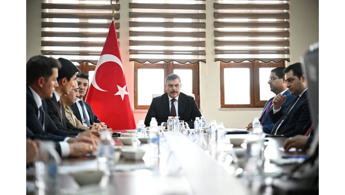 Pasinler'de hayvanları koruma zirvesi