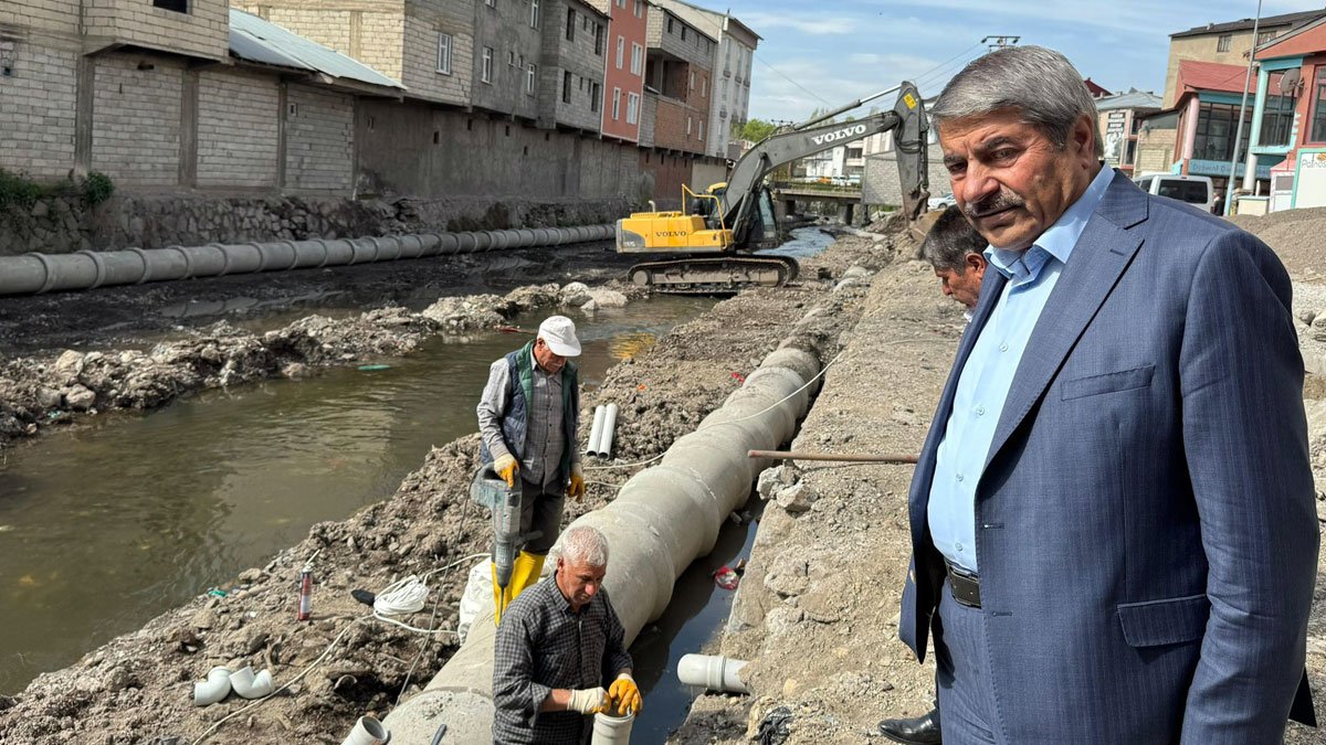 Patnos Deresi’nde Temizlik ve Islah Çalışmaları Başladı